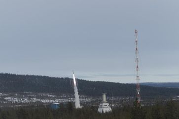 Die Höhenforschungsrakete stieg auf eine Höhe von 86 Kilometer, Teile davon stürzten dann ab
Quelle: (idw)