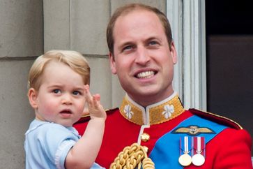 Prinz William mit seinem Sohn Prinz George Bild: ZDF Fotograf: ZDF/wireimage/Samir Hussein