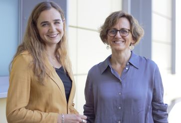 Mercedes Vidal (rechts) und Blanca Guarner (links)  Bild: Opus Dei Deutschland Fotograf: Opus Dei Deutschland