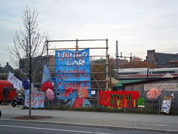 Occupy-Camp am Berliner Kapelle-Ufer. Bild: Chrischerf / wikipedia.org