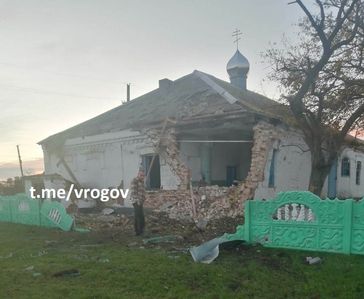 Die zerstörte Kirche. Bild: @vrogov / Telegram