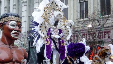 Köln: Professorin warnt vor „rassistischen Verkleidungen“ zu Fasching