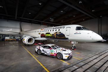 Ford Mustang GT3 von Fabio Scherer und der Jet im neuen DTM-Look Bild: ADAC / Gruppe C Photography Fotograf: Sven Siebel