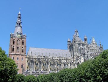St.-Johannes-Kathedrale im Stadtzentrum. Bild: Beckstet / wikipedia.org
