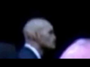 Screenshot aus dem Youtube Video "Obama's Reptilian Secret Sevice Spotted AIPAC Conference 3 Angles (HD)"