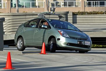 Autonomes Fahren:  Googles Roboter-Auto im März 2011.