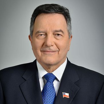 Roberto Ampuero (2018)