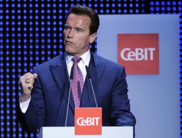 Der kalifornische Gouverneur Arnold Schwarzenegger anlässlich der CeBIT-Eröffnungsfeier 2009. Bild: obs/Deutsche Messe AG Hannover