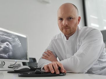 Betriebsarzt Dr. med. Leopold Lecheler (2025) Bild: Praxis Dr. Lecheler - Allgemeinmedizin - Betriebsmedizin Fotograf: Praxis Dr. Lecheler - Allgemeinmedizin - Betriebsmedizin