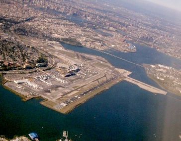 Der Flughafen New York-LaGuardia aus der Luft