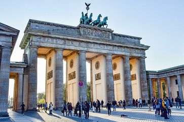 Brandenburger Tor (Symbolbild) - SNA, 1920, 20.08.2021 (Foto: © CC0 / Nikolaus Bader / pixabay)