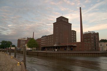 Peter Kölln GmbH & Co. KGaA Werksgelände, älterer Teil, am trocken gefallenen Elmshorner Hafen