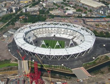 Das Olympiastadion in London, Schauplatz für Leichtathletik, Eröffnungs- und Schlussfeier (80.000 Plätze)