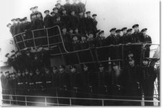 Die Besatzung von U-864, kurz vor ihrer ersten Unternehmung. Foto: ZDF und Wehrmachts Auskunftsstelle Berlin 