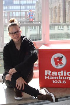 Stefanie Heinzmann zu Besuch bei Radio Hamburg 2012.