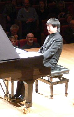 Lang Lang bei einem Konzert im März 2008