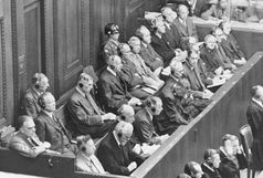 Die Angeklagten im IG Farben Prozess, 27. August 1947