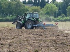 Industrielle Landwirtschaft fordert dem Planeten vieles ab. Bild: Dieter Schütz/pixelio.de