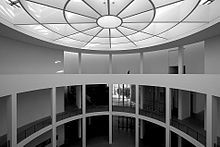 Pinakothek der Moderne Bild: Guido Wörlein, München / de.wikipedia.org