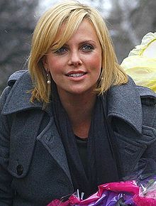 Charlize Theron (2008) Bild: John Harrison at http://flickr.com/photos/15512543@N04/ / de.wikipedia.org