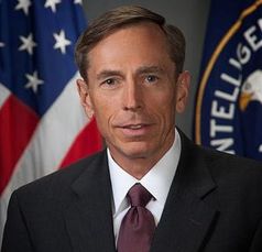 Petraeus: CIA kommt auch zu dir nach Hause. Bild: Wikipedia, gemeinfrei