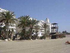 Banana Beach legal: Eine Wohnung mit 2 Schlaf- zimmern, 2 Bädern kostet 237.000 Euro, Anzahlung 47.000 Euro, 80 Prozent finanzierbar Bild: GoMoPa / adondevamos