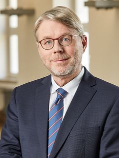 Dr. Hans-Eckhard Sommer