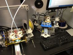 3D-Drucker: wird bald Organspender. Bild: flickr.com, AnnikaOBrien