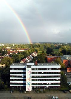 Das Institut für Arbeitsmarkt- und Berufsforschung (Bemalung der Fassade von Klaus Hopf)