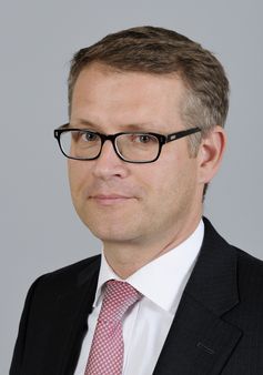 Stephan Lenz (2013).