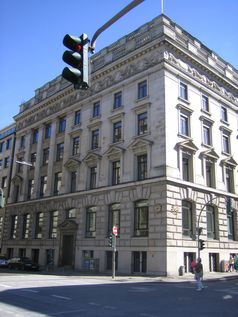 Hauptsitz der M.M. Warburg & CO Bank in der Ferdinandstraße 75 in Hamburg