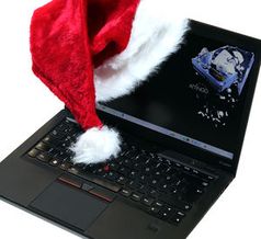 Laptop mit SSD als Weihnachtsgeschenk. Bild: Attingo