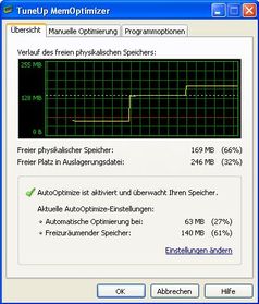Der MemOptimizer bei der Arbeit. Man sieht deutlich, wie er den verfügbaren Arbeitsspeicher vergrößert.