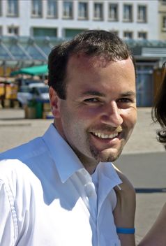 Manfred Weber bei einer Wahlkampftour in Würzburg