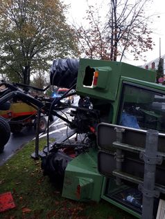 Trecker umgekippt Bild: Polizei