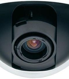 Kamera: Überwachungssysteme analysieren Kundenverhalten. Bild: AXIS