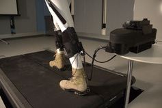 Exosuit: Stützstruktur reduziert Energie um 23 Prozent. Bild: harvard.edu