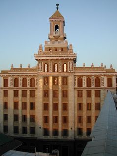 Edificio Bacardi, ehemaliges Firmengebäude in Havanna, Kuba