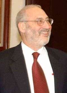 Joseph Stiglitz (2002)