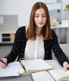 Ausbildungskosten und Fortbildungskosten in der Steuererklärung. Bild: "obs/Lohnsteuerberatungsverbund e. V. -Lohnsteuerhilfeverein-/@contrastwerkstatt - Fotolia"