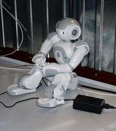 Roboter: Gefahr für menschliche Arbeitskräfte. Bild: pixelio.de/D. Schütz