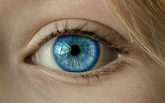 Auge: "AlertnessScanner" analysiert Pupille.