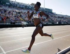 Alysia Montaño 2017 bei einem 800-Meter-Rennen.