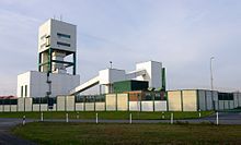 Blick auf Teile der Anlagen des Erkundungsbergwerkes am Salzstock Gorleben. Bild: wikipedia.org