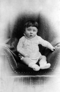 Adolf Hitler als Baby (Archivbild)
