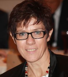 Annegret Kramp-Karrenbauer (2012)