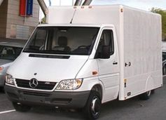 Spezial-Van: Dieses Fahrzeug zieht Bürger aus. Bild: as-e.com