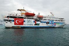 Die Mavi Marmara verlässt Istanbul am 22. Mai 2010. Bild: Free Gaza movement / de.wikipedia.org