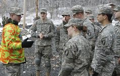 Army: mit Knie- und Ellenbogenschonern ausgerüstet. Bild: flickr.com/West Point