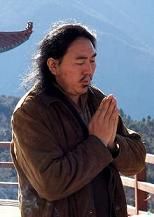 Der tibetische Umweltaktivist Karma Samdrup. Bild: highpeakspureearth.com.